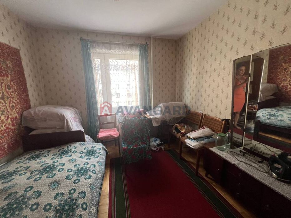 2-кімнатна квартира на Космосі с великим балконом