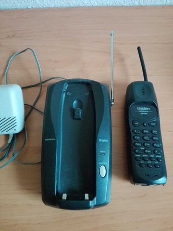 Telefon stacjonarny z bezprzewodową słuchawką UNIDEN EXP