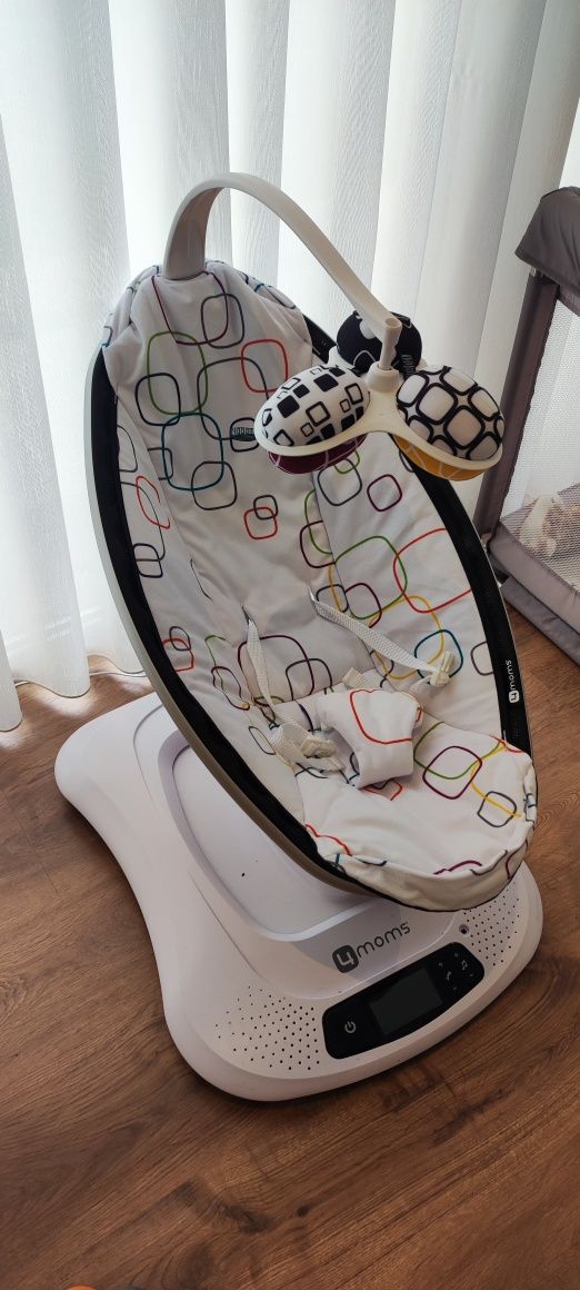 4 Moms Mamaroo Espreguiçadeira