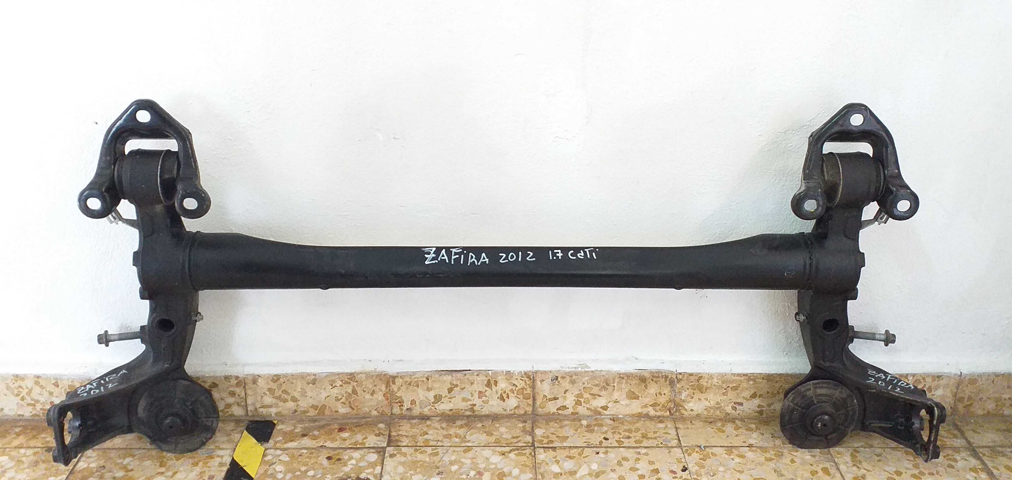 eixo traseiro Opel Zafira 1.7 cdti