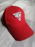 Czerwona czapka Guess UNISEX