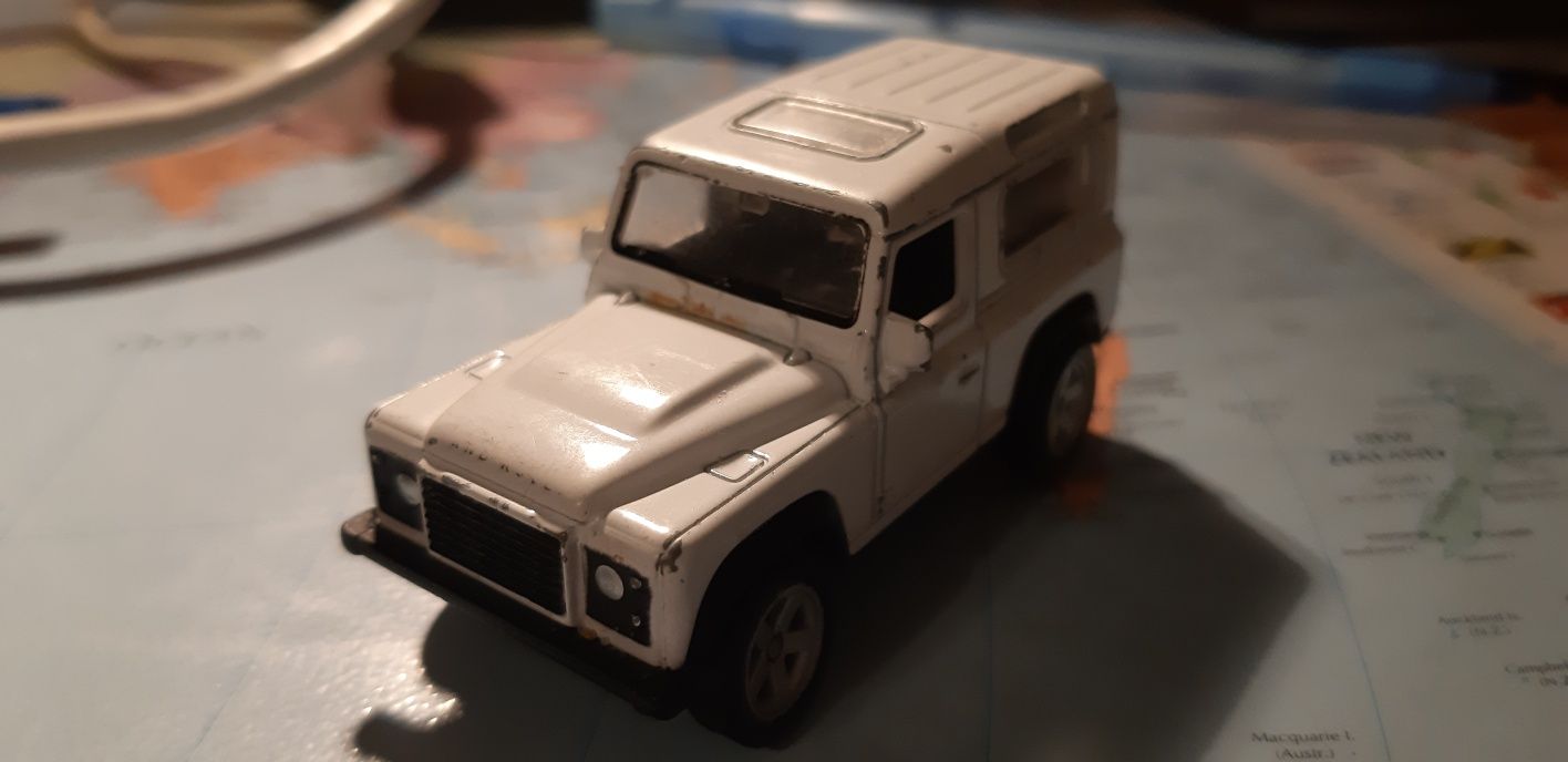 Model Land Rover Defender Welly wysyłka