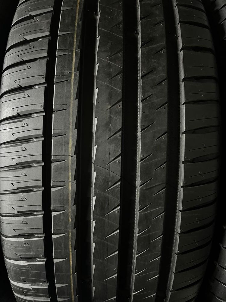 235/45/21 R21 Michelin Pilot Sport 4 EV 4шт нові