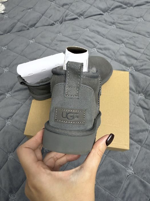 Ugg ultra mini grey