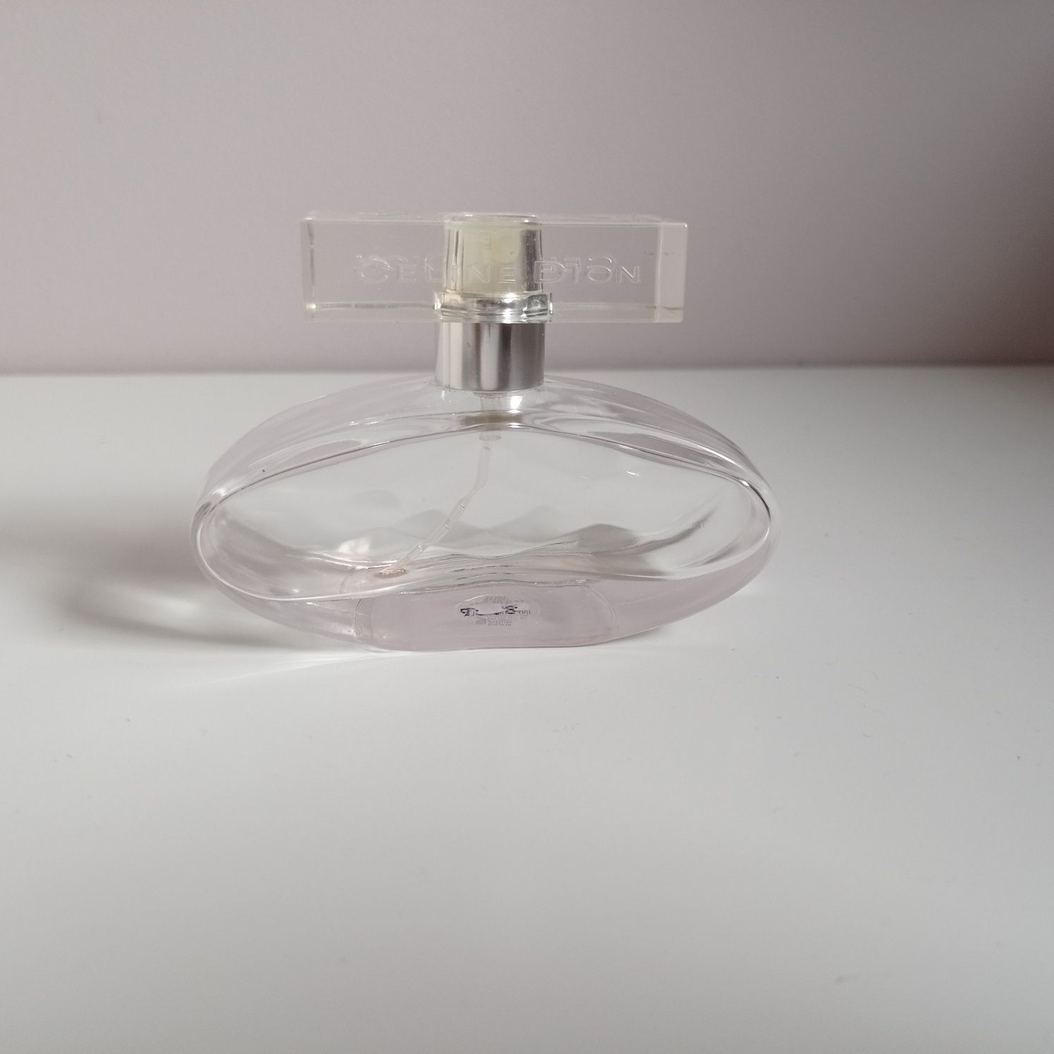 Pusty flakonik po perfumach Celine Dion