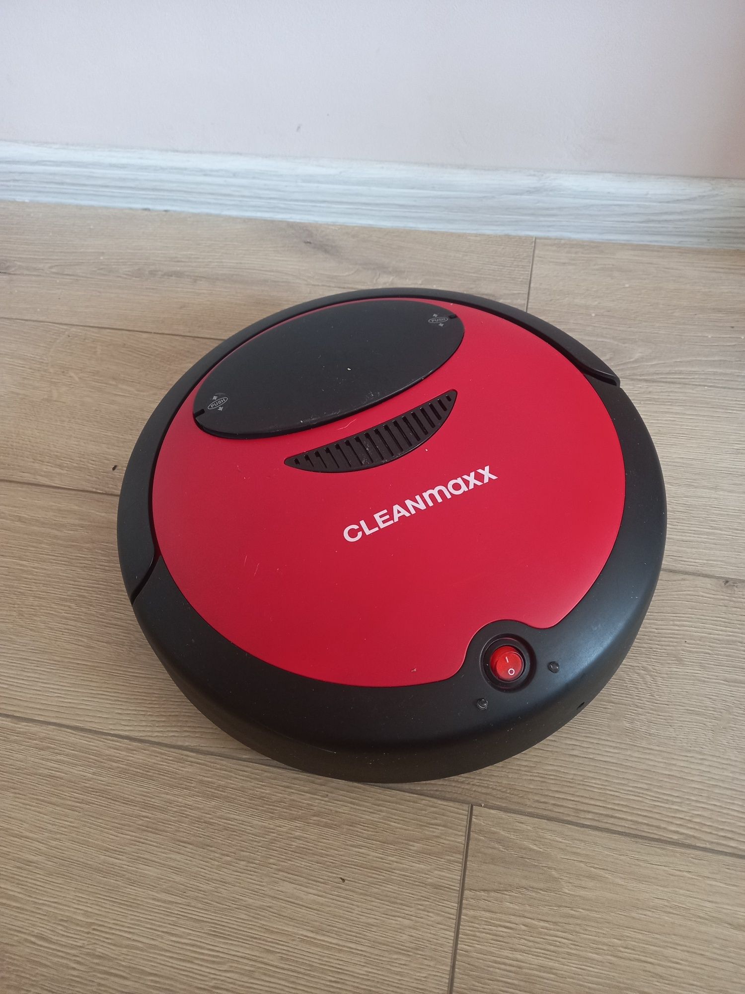 Робот-пилосос Cleanmaxx