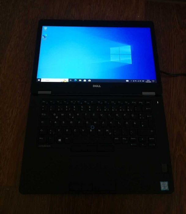 Ноутбук Dell, i5 6640 HQ, ssd 128 gb, озу 8 gb.