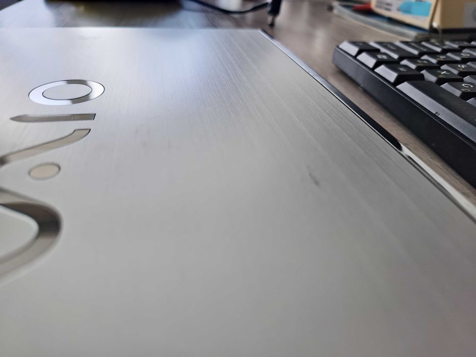Sony VAIO SVT1312M1RS i3 сенсорний для простих задач ліц. Windows