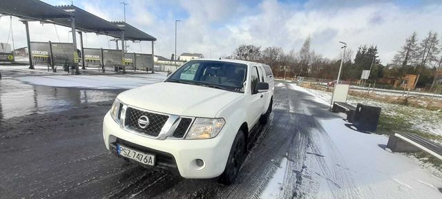 Nissan Navara 2.5 D 190KM