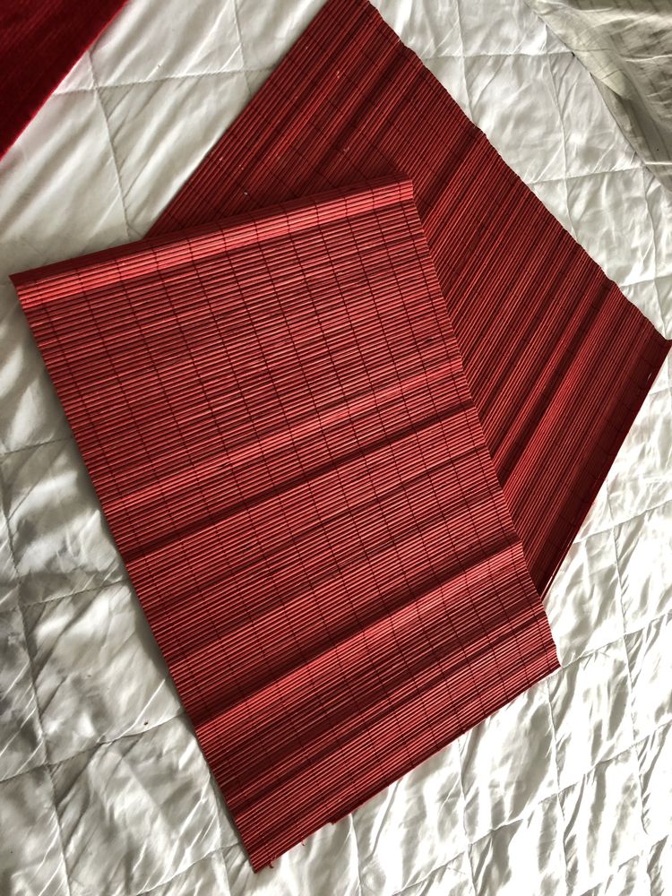 Коврик под сервировку красный деревянный салфетка сервировочная раннер