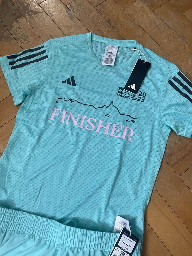 Damski strój biegowy koszulka spodenki Adidas Berlin Marathon XS nowy