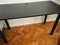 Biurko ikea czarne 135.5x65.5cm