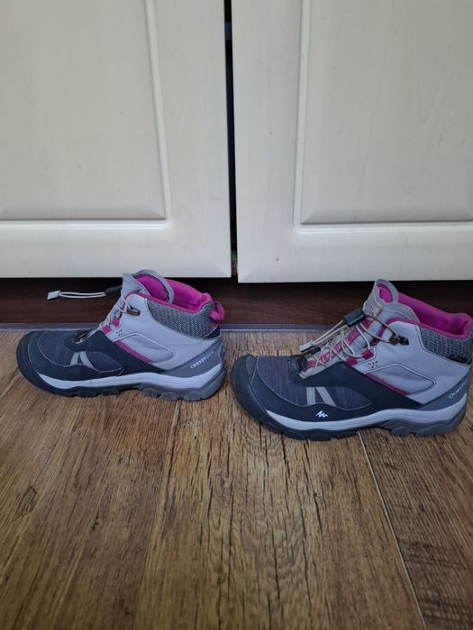 Buty turystyczne, trekkingowe, ba wycieczki Decathlon rozmiar 35