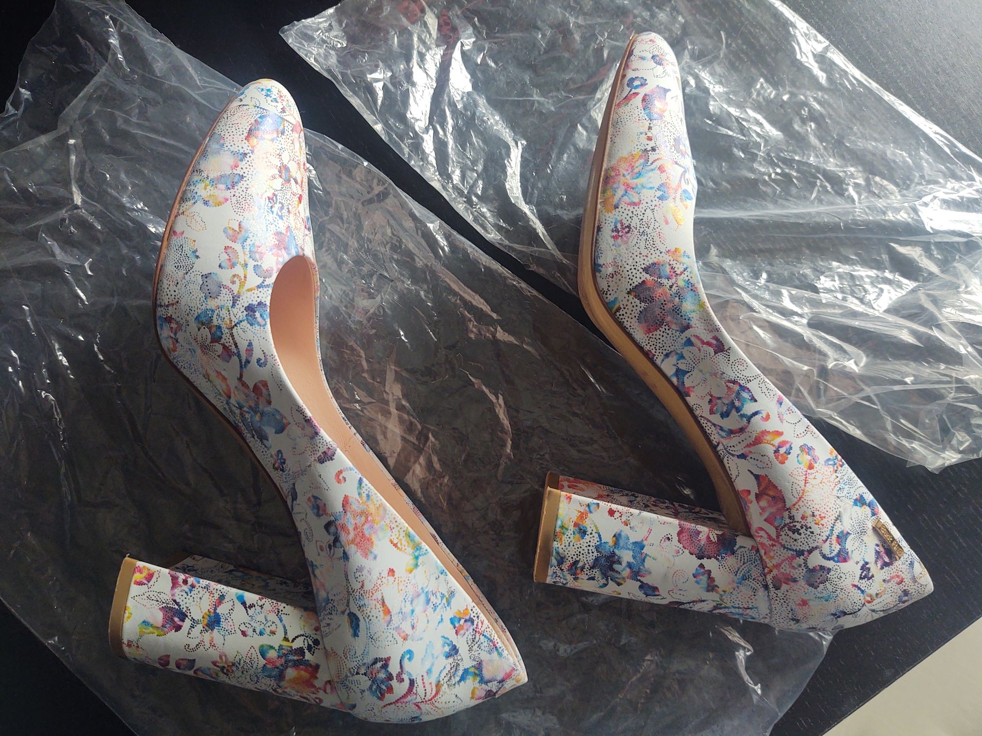 Buty na obcasie BEST BUT roz 39