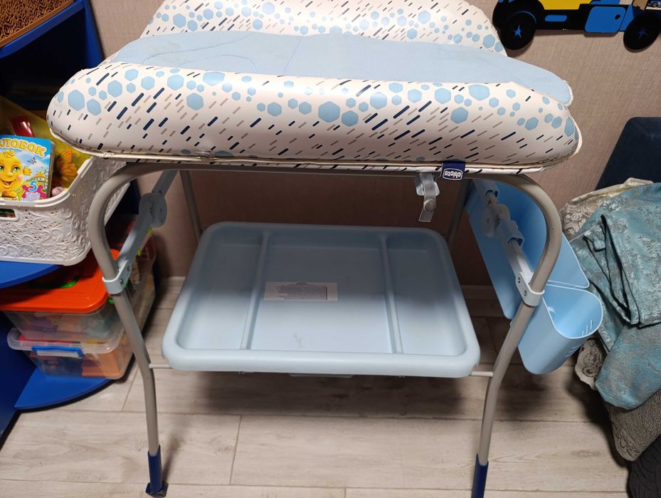 Пеленальний столик з ванночкою Chicco Cuddle & Bubble