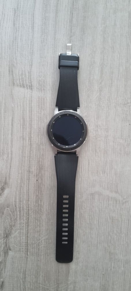 Samsung Galaxy Watch 46mm Silver