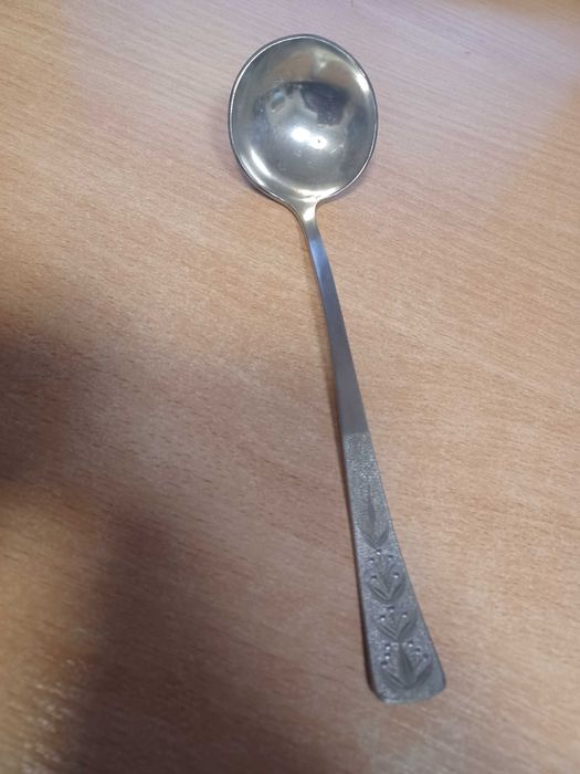 Mała łyżka wazowa ze stali nierdzewnej