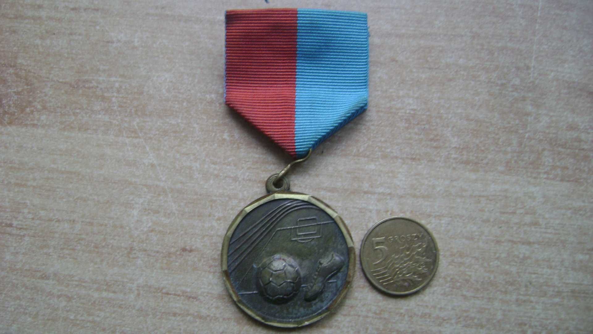 Starocie z PRL SPORT = Medal Angielskiej Piłki Nożnej z 1990 r. UNIKAT