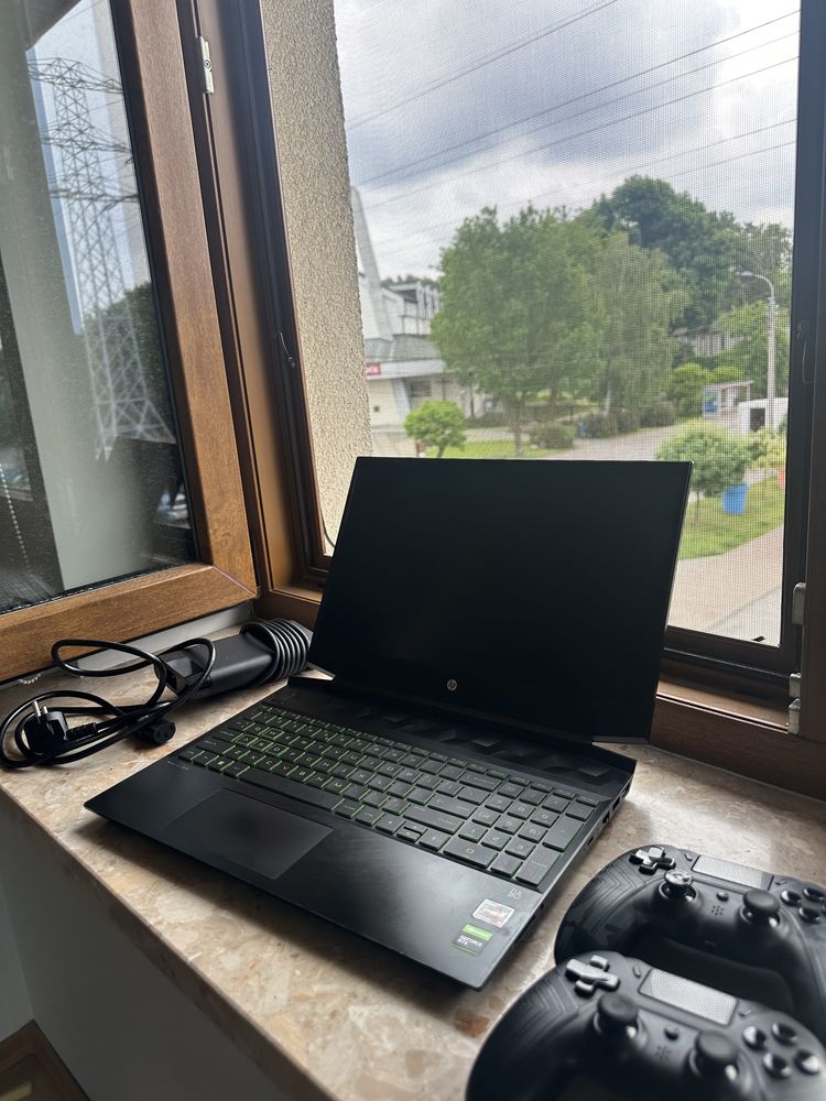 HP Pavilion Gaming 15-ec2xxx