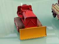 Traktor skrzyniowy Matchbox