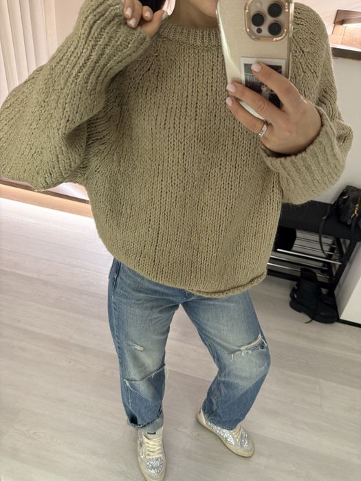 Светр Zara (бєж), H&M (сірий), розмір S, 600 грн