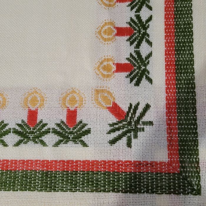 Obrus, bierznik Świąteczny 100% wełna , vintage