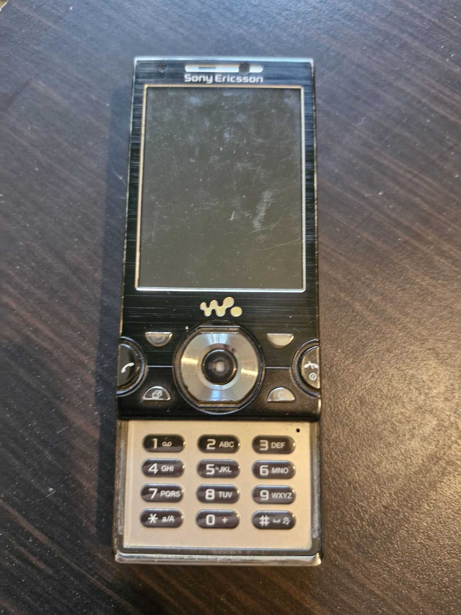 Sony Ericsson W995