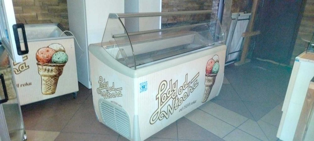 Witryna mroźnicza / Lada do lodów