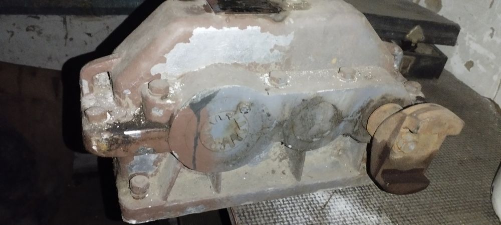 Продам редуктор 1-40