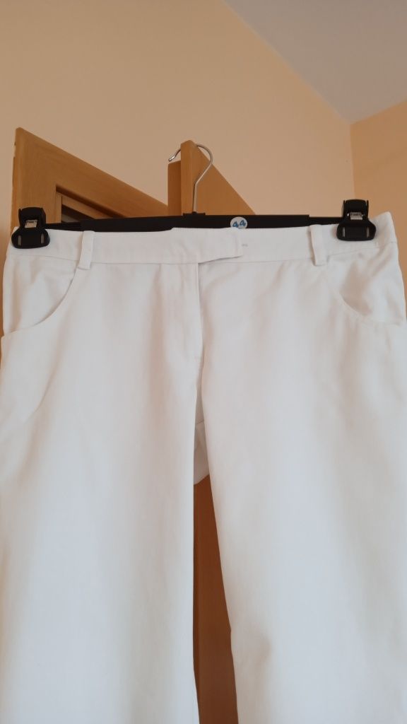 Spodnie damskie długie z małym rozcięciem na nogawce, firmy quiosque
