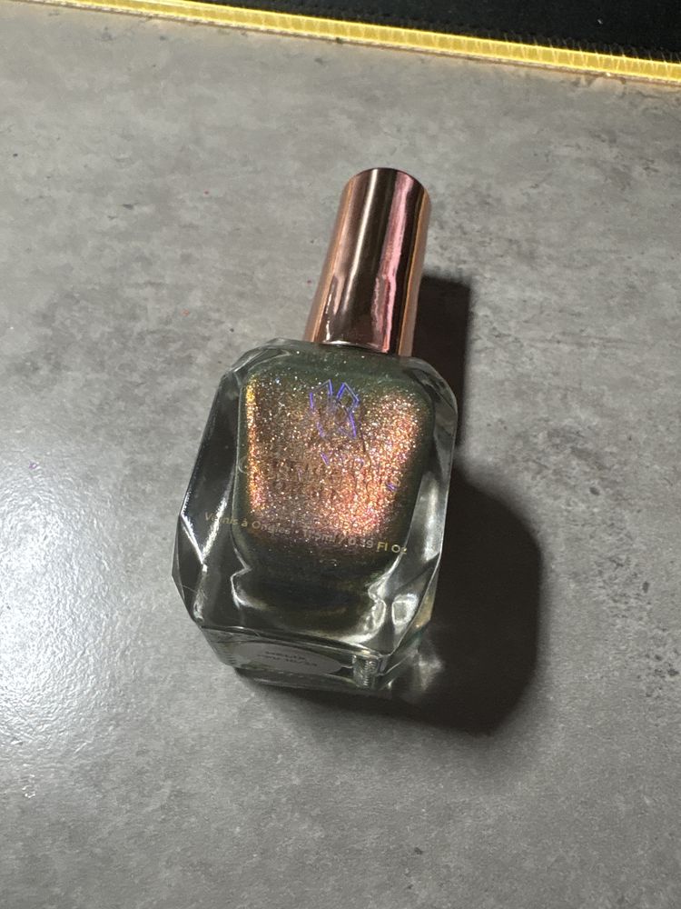 Clionadh Cosmetics lakier do paznokci multichrom Helix
