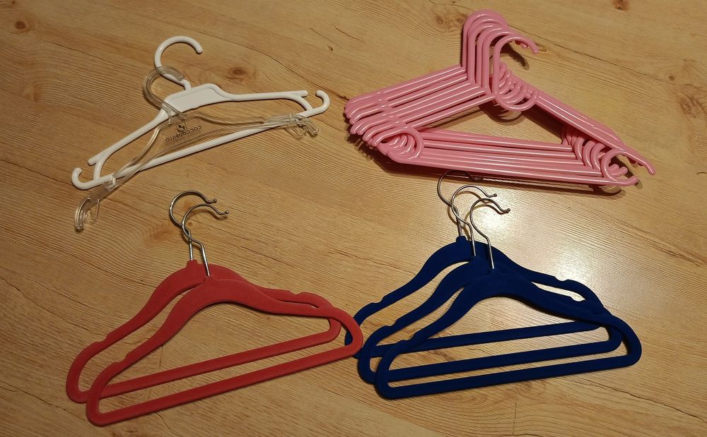 Wieszaki dziecięce 15 sztuk