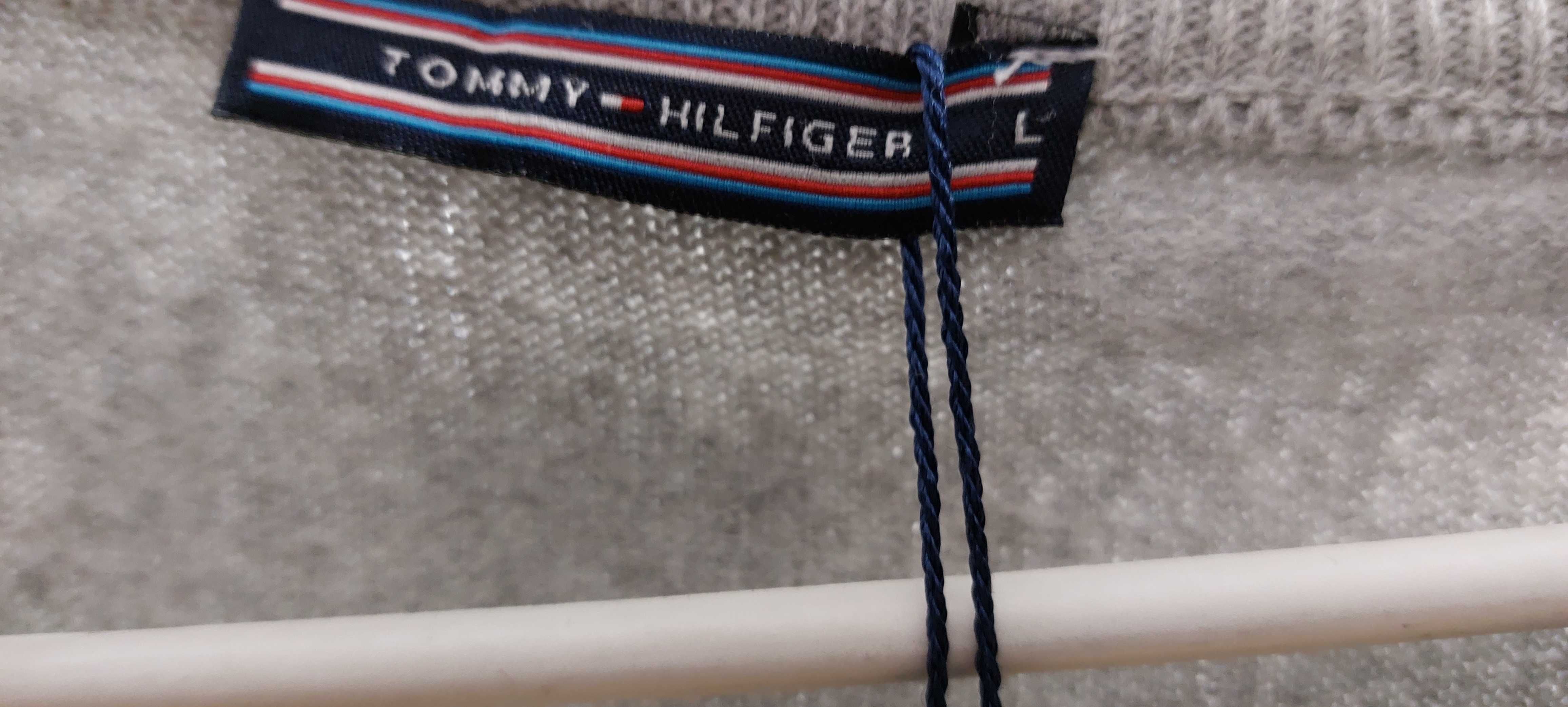 Tommy  Hilfiger  swetr L