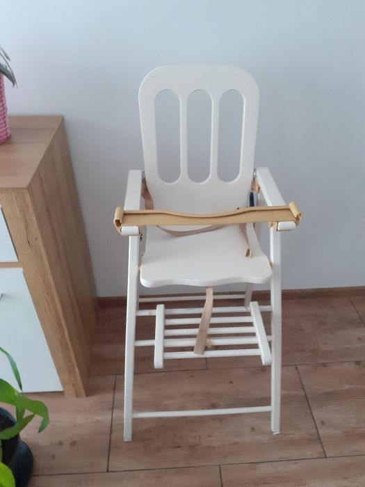 Drewniane krzesełko do karmienia