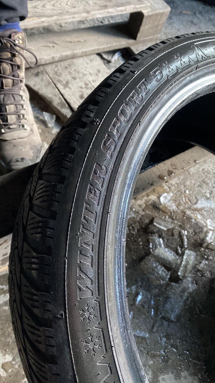 225.40.18 Dunlop 2шт зима шини резина з Европи БВ склад Харків БУ