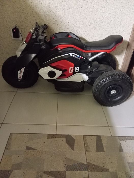 Дитячий  електро мотоцикл