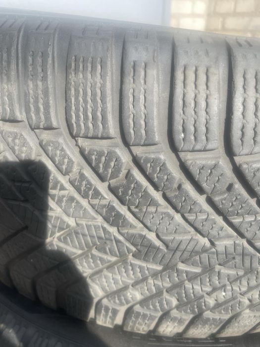 Продам зимові шини Pirelli winter scorpion 23 року 285/45/R 21