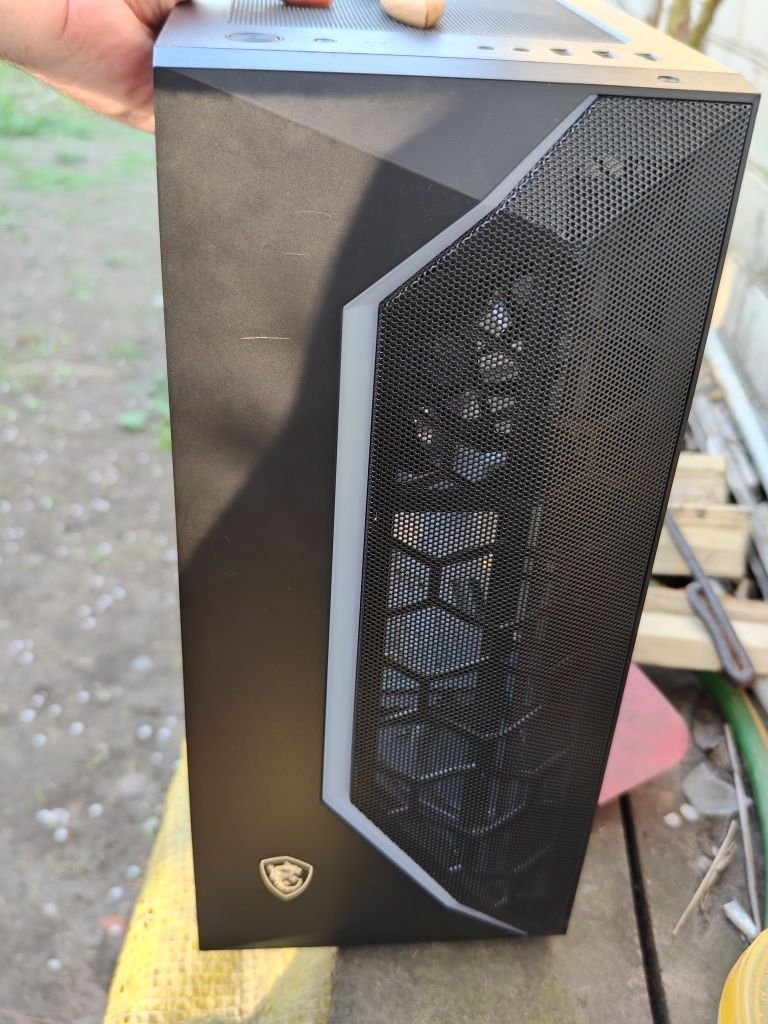 Msi Mag Vampiric R100