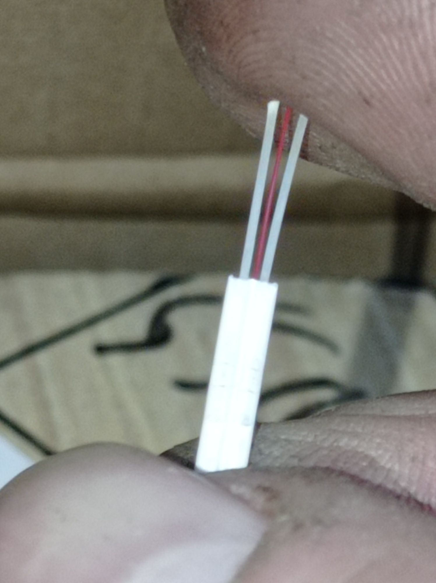 Оптический кабель диэлектрик белый,оптоволокно FTTH002-SM-1 Flex White