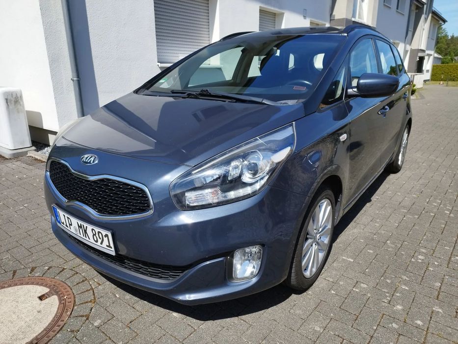 Kia Carens