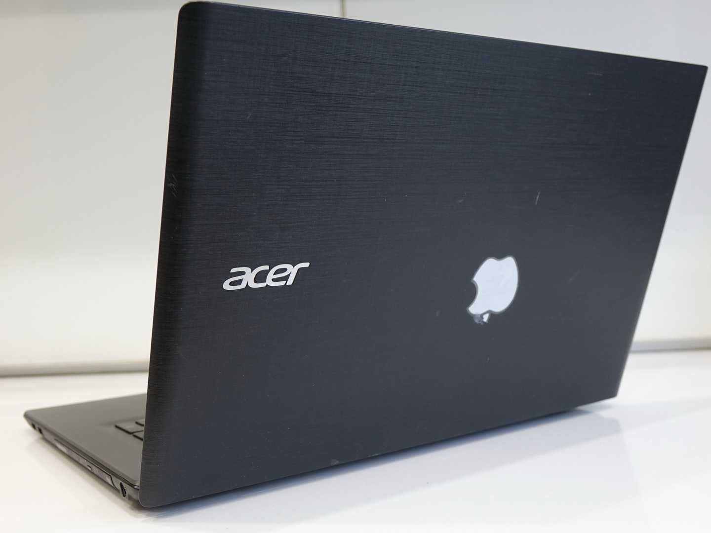 Игровой Acer Aspire 5 E5-772G 17.3 i5-5200U 8gb 500gb GeForce 920M 2gb