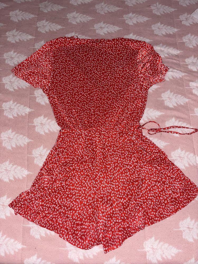 Macacão vermelho