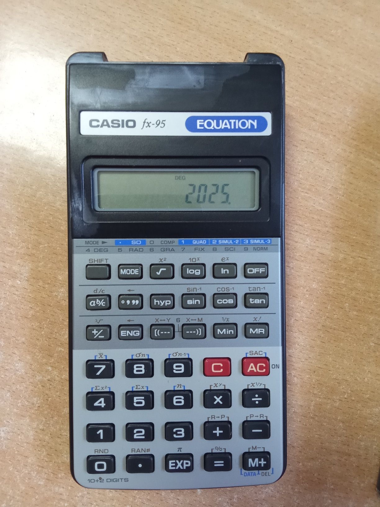 Máquina calcular científica CASIO fx-95 NOVA