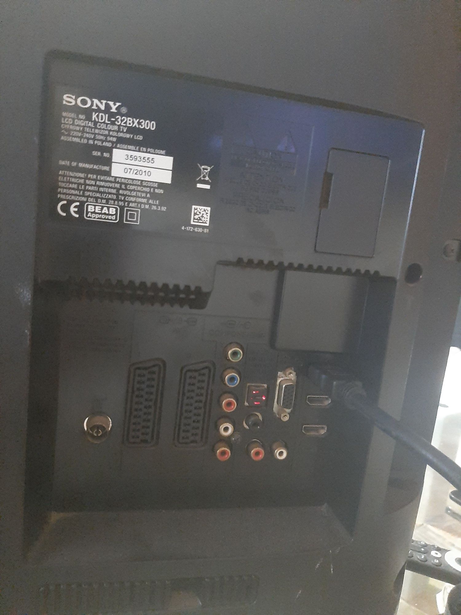 Vendo tv sony 32polegadas sem comando