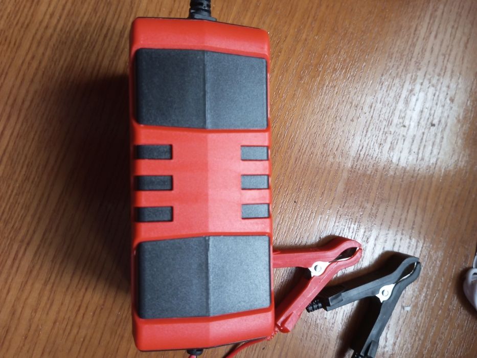 Зарядное устройство для Аккумуляторов