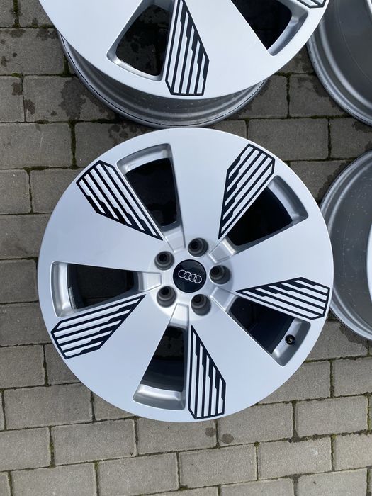 Титани диски audi 5x112 R19