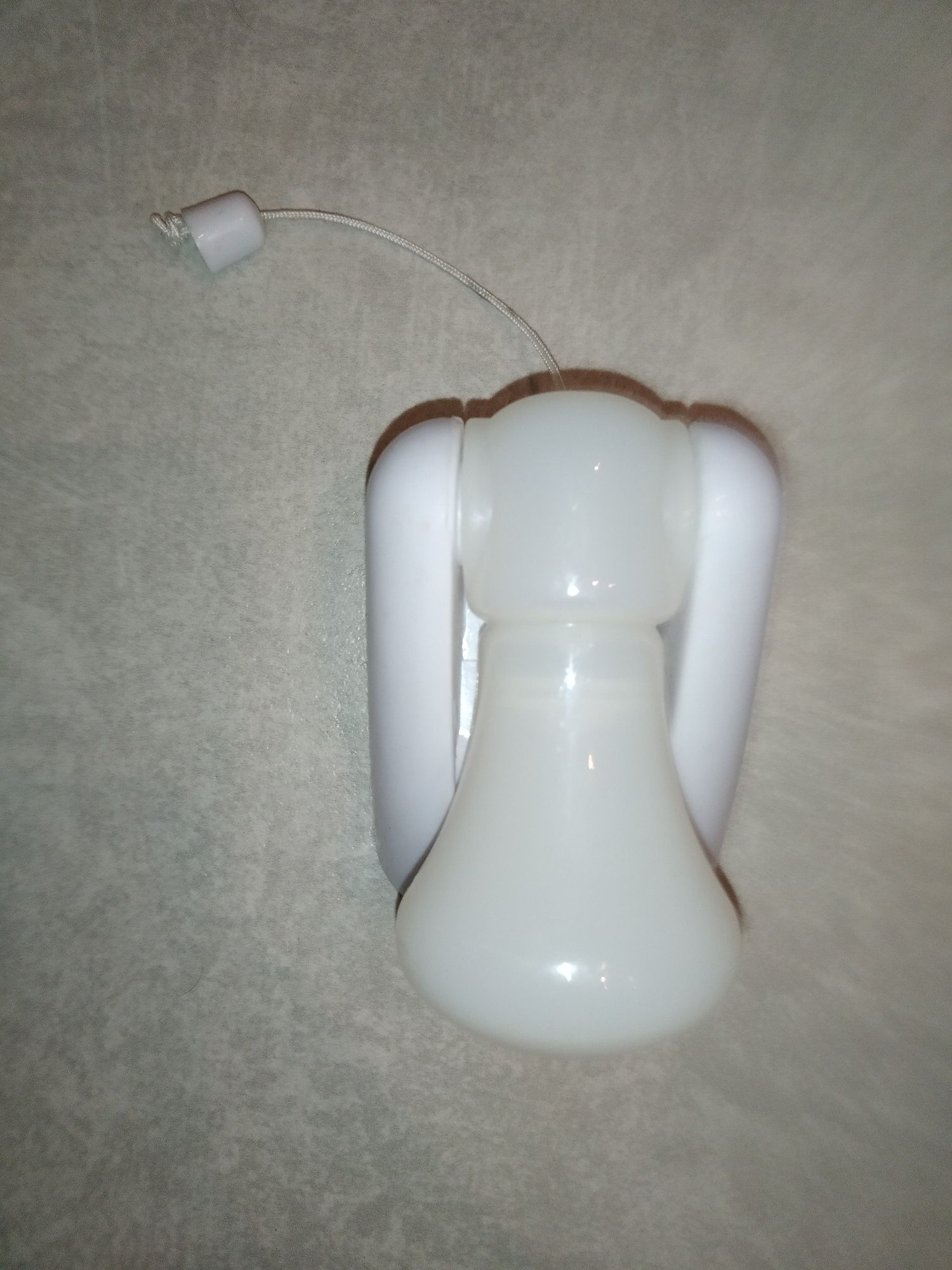 Lampka LED na baterie nocna mała