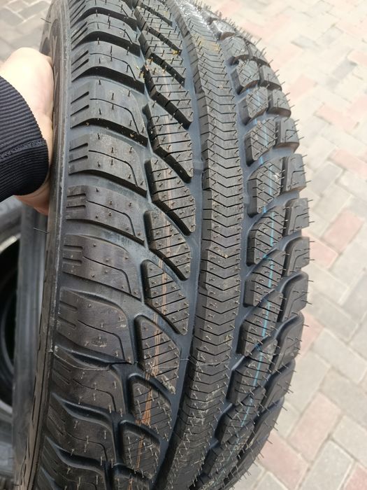 205 60 16 шини нові