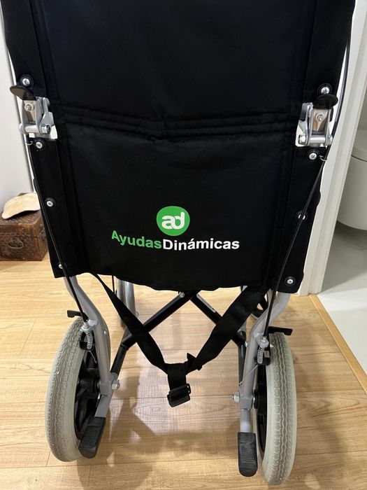 Cadeira de Rodas + equipamento