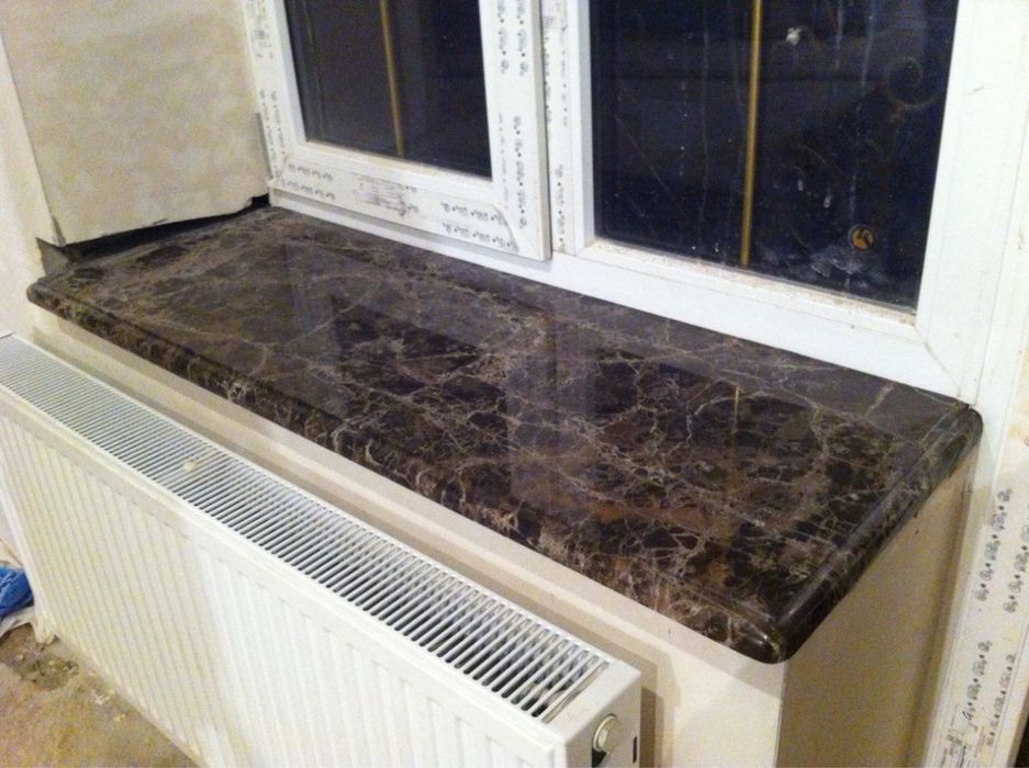 Підвіконня з мармуру, граніту, кварциту на замовлення